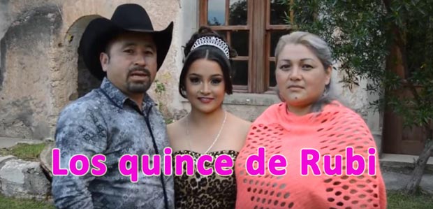 Lo reciente sobre los quince de Rubí Todo empezó como un simple error del fotógrafo, ya que subió un video que se supone era solamente para familia, amigos y los vecinos de la comunidad de La Joya en San Luis Potosí. 